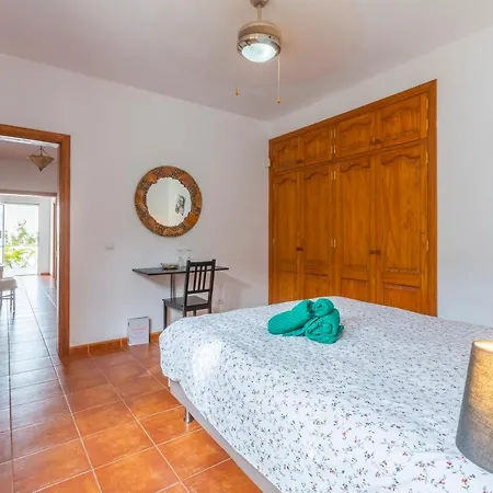 Bed & Breakfast Timanfaya 3*